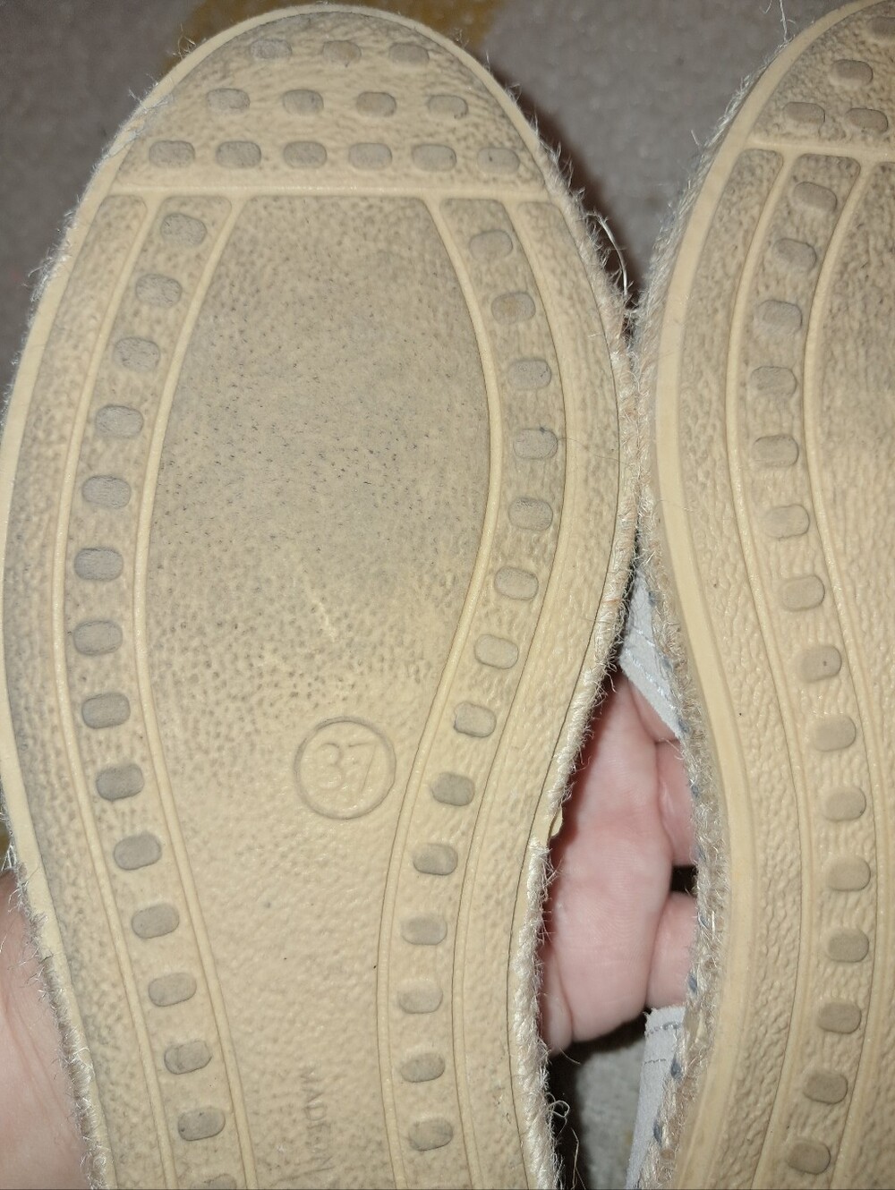 Verbenas brand Women's size 37, (U.S. 6.5-7) shoe - Picture 7 of 11